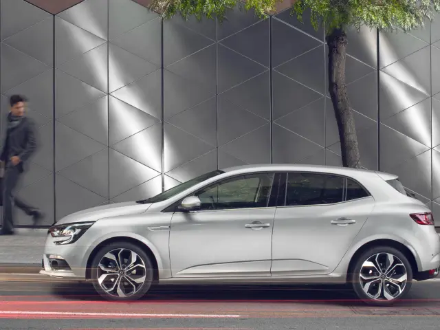 La carrocería del Renault Mégane con 5 puertas es muy estilizada.