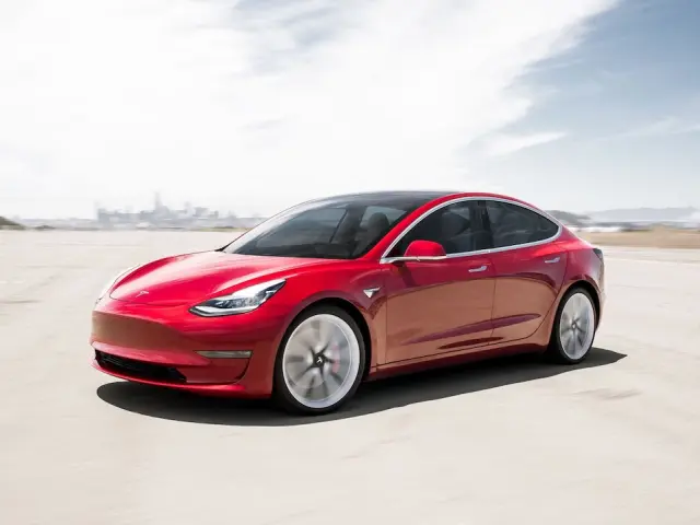 Tesla Model 3.