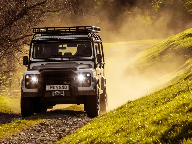 Land Rover Defender.
