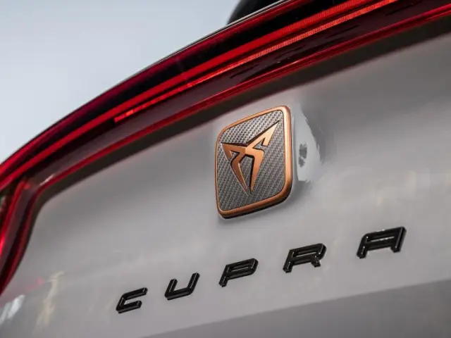 Logo de Cupra en el Cupra Formentor.