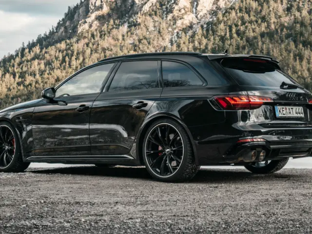 El Audi RS4 Avant de ABT desarrolla 530 CV de potencia.