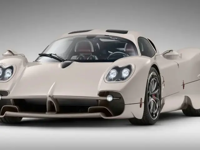 Pagani Utopia.
