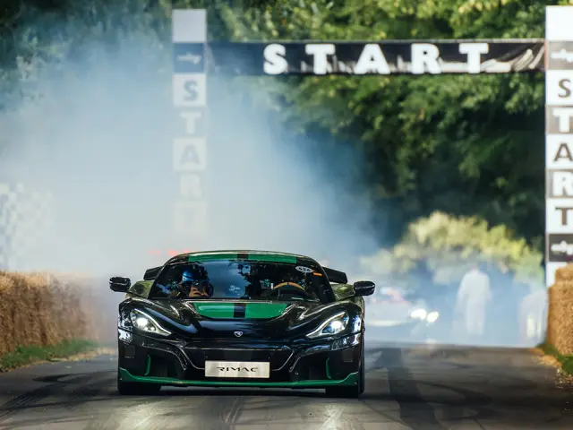 El Rimac Nevera, en la salida de Goodwood (Fotos: Rimac)