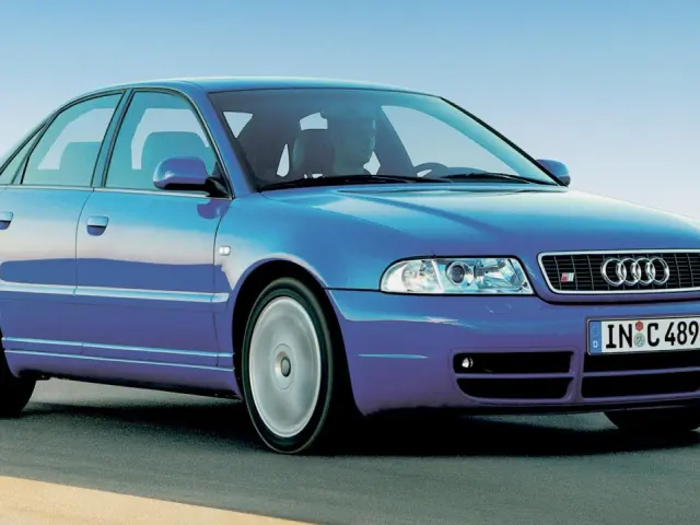 Audi S4 (B5)