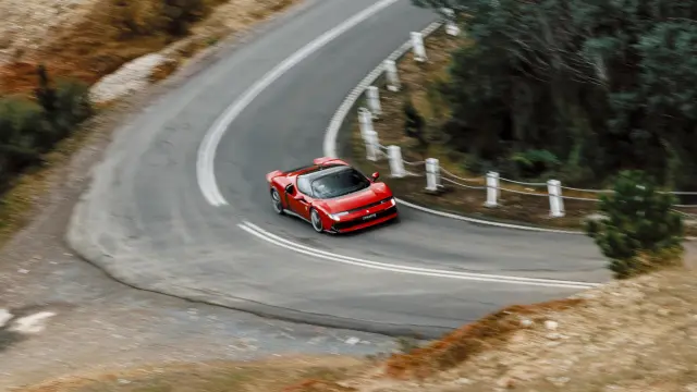 Prueba del Ferrari 849 Testarossa en las 99 curvas de Tasmania