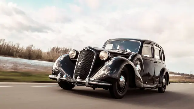 Alfa Romeo 6C 2500 Turismo Ministeriale de 1939.