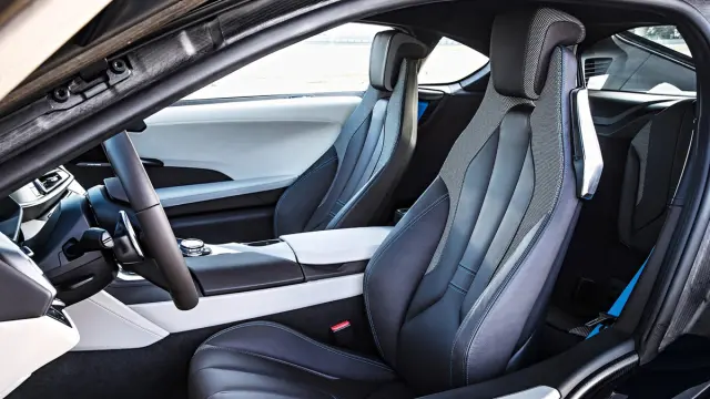 mejores-detalles-bmw-i8-diseño-habitáculo