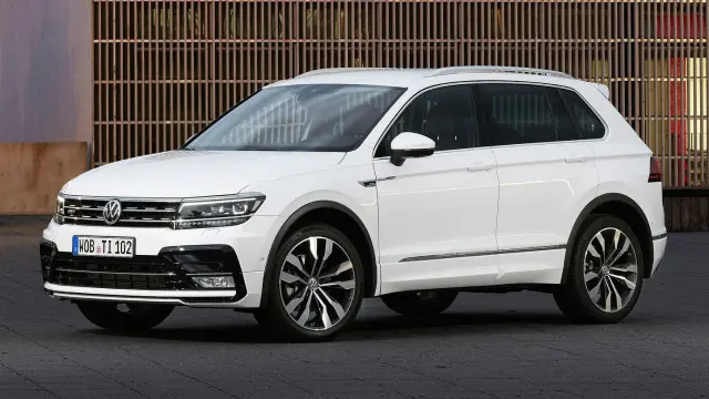 El Volkswagen Tiguan permite elegir entre tracción delantera y total.
