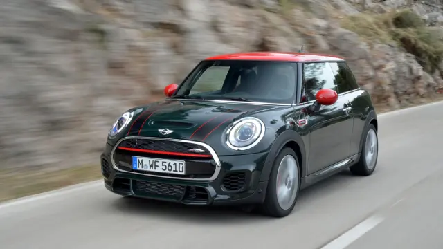 Mini John Cooper Works 2015 frontal