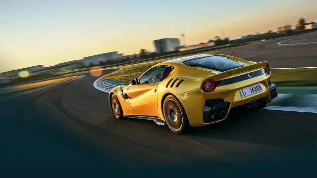 Ferrari F12 tdf zaga