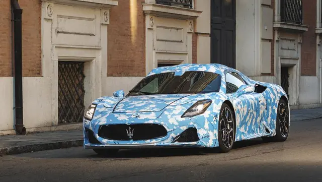Maserati MC20 Cielo, camuflado.