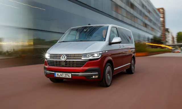 El frontal de la Volkswagen T 6.1 también tiene una nueva parrilla