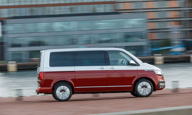 El Lateral Volkswagen T 6.1 luce seis nuevas llantas