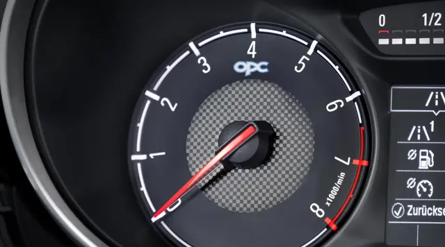 Opel Corsa OPC 2015 tacometro