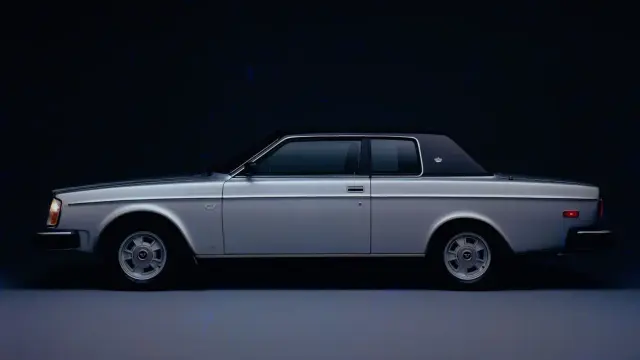Volvo 262C.