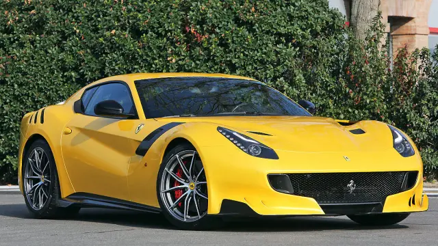 Ferrari F12 tdf morro 3 cuartos