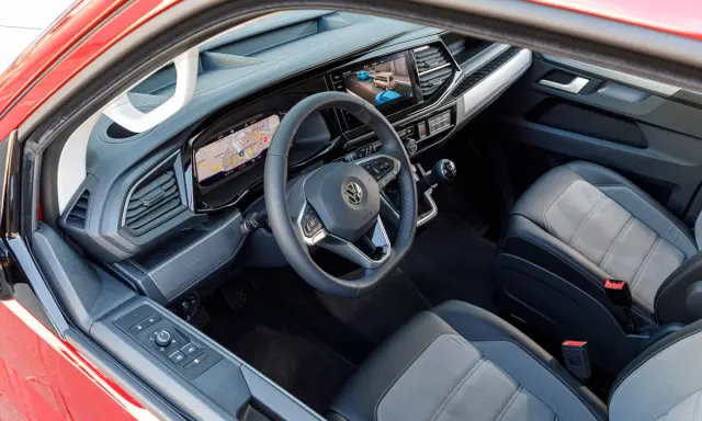 El puesto de mando de la Volkswagen T 6.1 es 100% digital