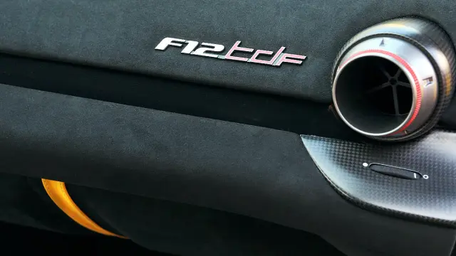 Ferrari F12 tdf aireador