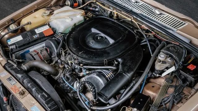 Mercedes 450 SEL 6.9
