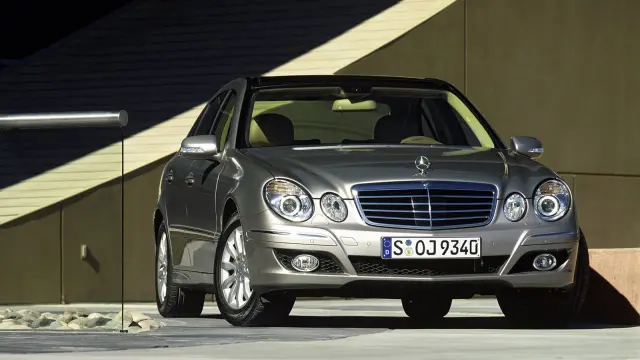 Mercedes E500
