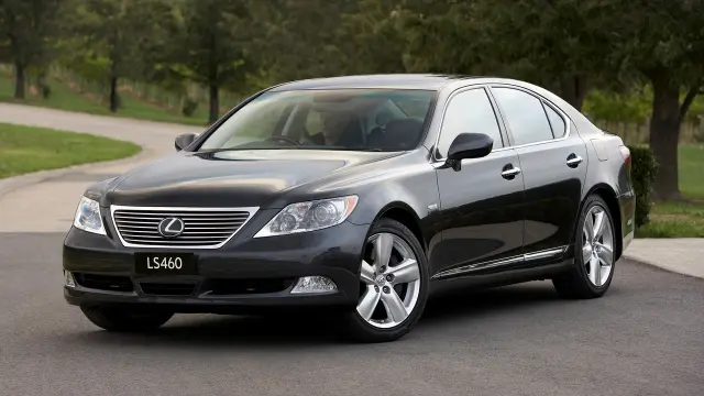 Lexus LS460