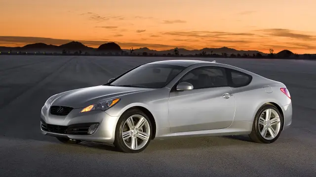 Hyundai Genesis Coupé.