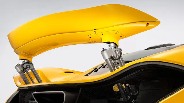 McLaren P1