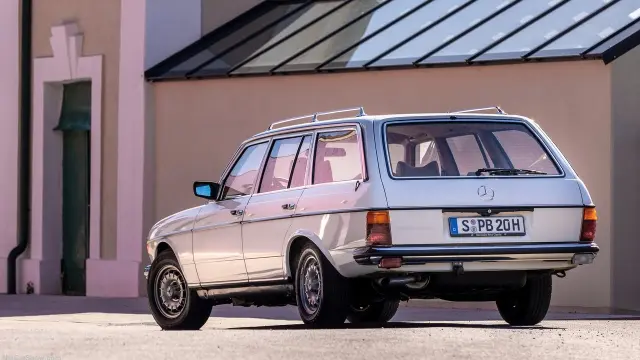 Mercedes-Benz W123.
