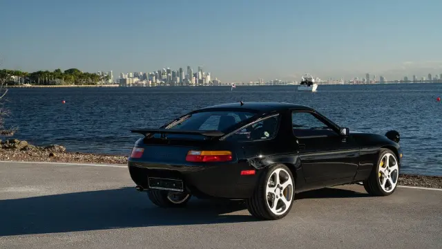 Subasta RUF 928R.