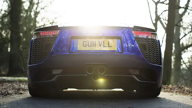 Jeremy Clarkson prueba del Lexus LFA