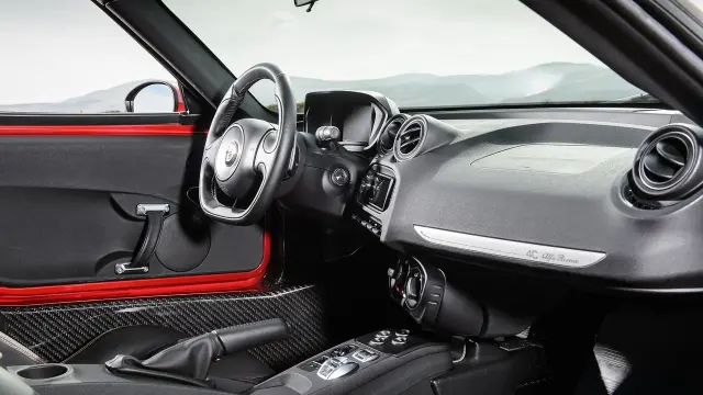 Alfa Romeo 4C.