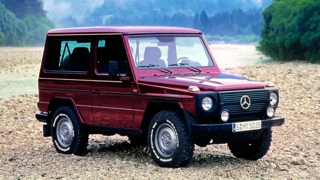 Mercedes G250D con motor OM602.