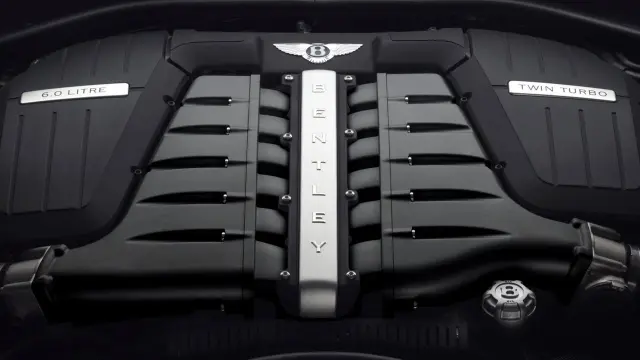 Motor W12 del Bentley Flying Spur.