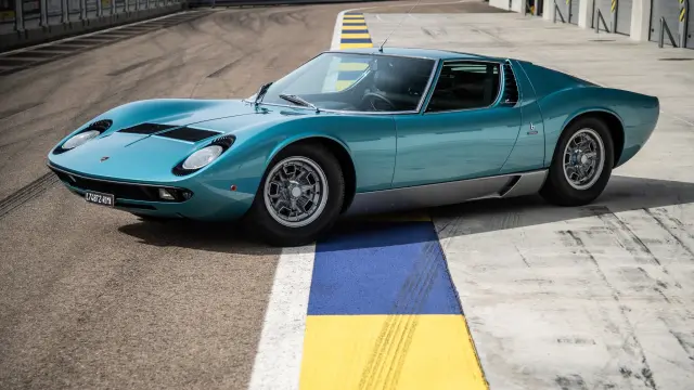 Lamborghini Miura P400 S