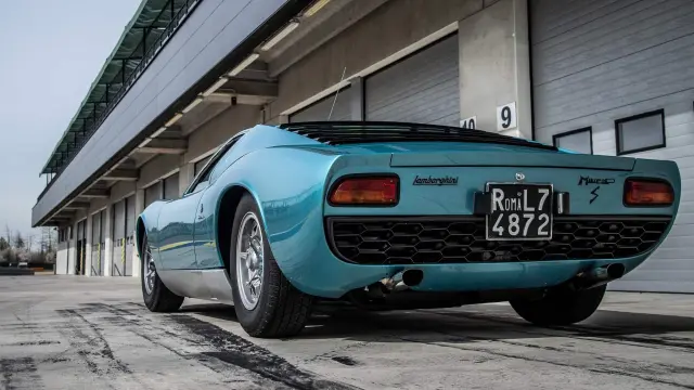 Lamborghini Miura P400 S