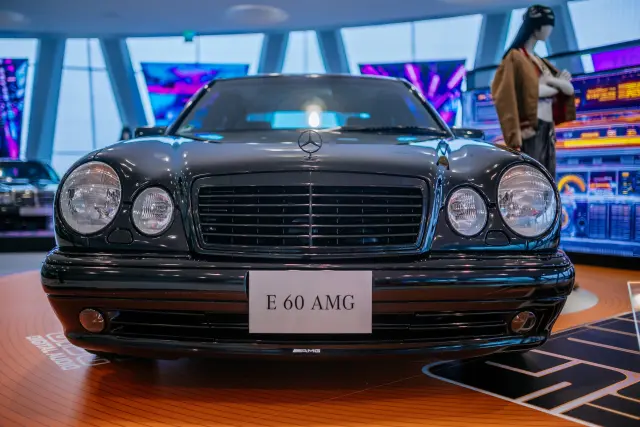 Mercedes-Benz E 60 AMG (W 210)