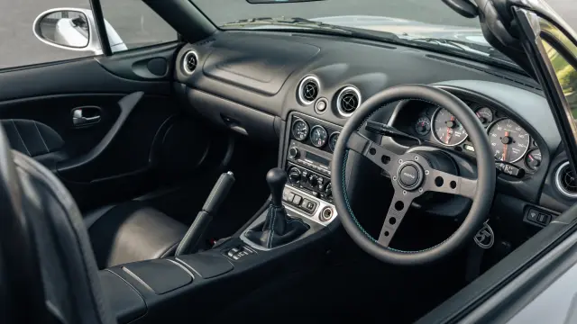 Mazda MX-5 con motor V6 de Rocketeer