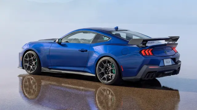 Ford Mustang Dark Horse SC