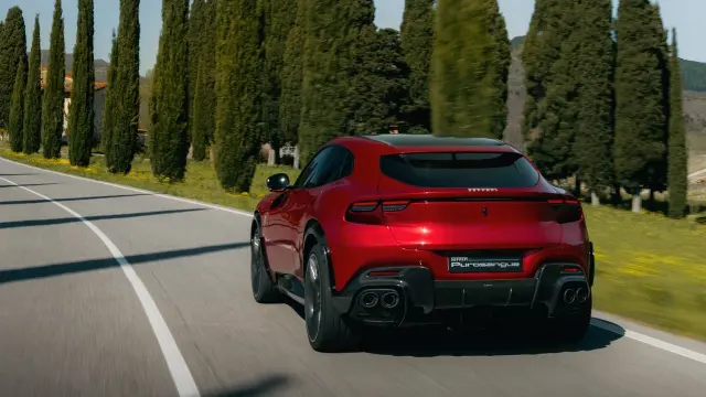 Ferrari Purosangue Handling Speciale.