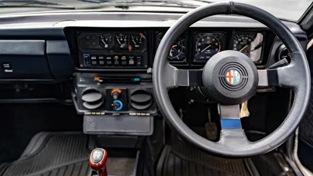 Alfa Romeo GTV6 3.0 Homologation Special