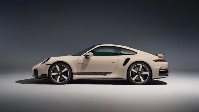 Porsche 911 Turbo S Sadu Edition.