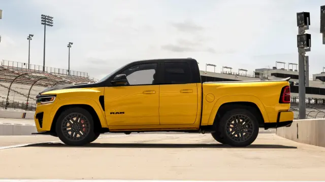 RAM 1500 Rumble Bee SRT