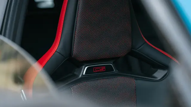 Audi RS5 Avant vs BMW M3 CS Touring