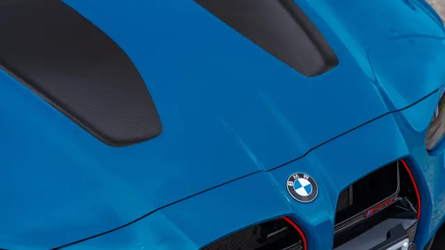 Audi RS5 Avant vs BMW M3 CS Touring