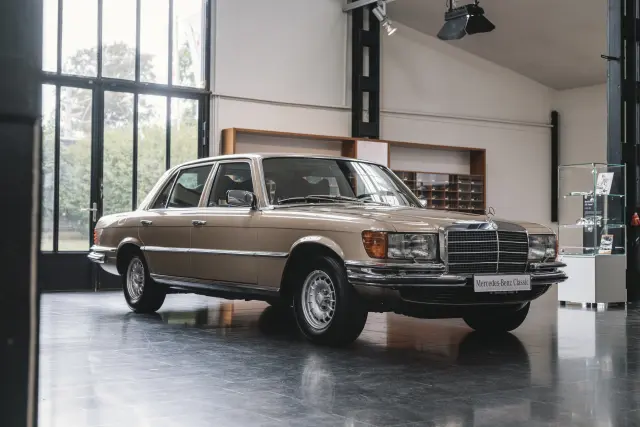 Mercedes-Benz 450 SEL 6.9