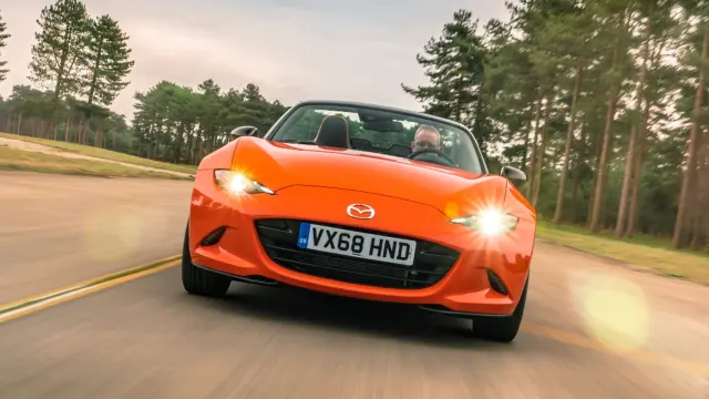 El próximo Mazda MX-5 tendrá motor de combustión pero será el último.