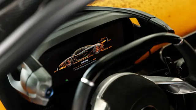 Prueba del McLaren W1