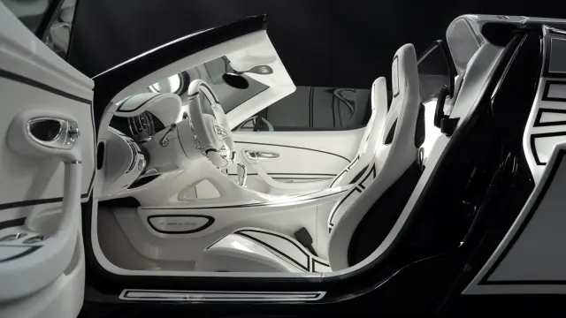 Bugatti W16 Mistral ‘Blanc Éternel’