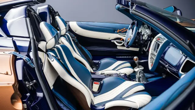 Pagani Huayra 70 Derecho