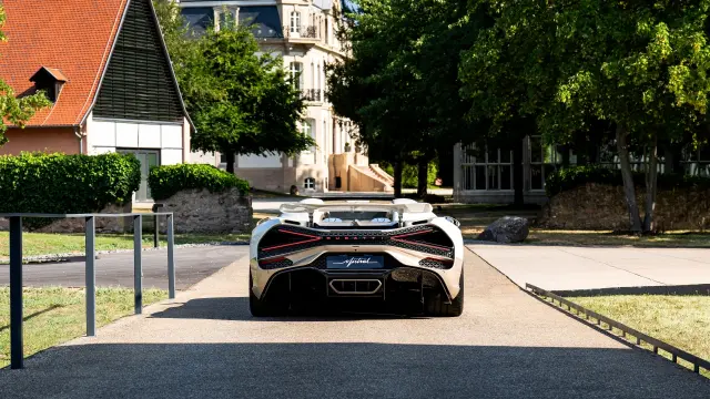 último Bugatti Mistral W16